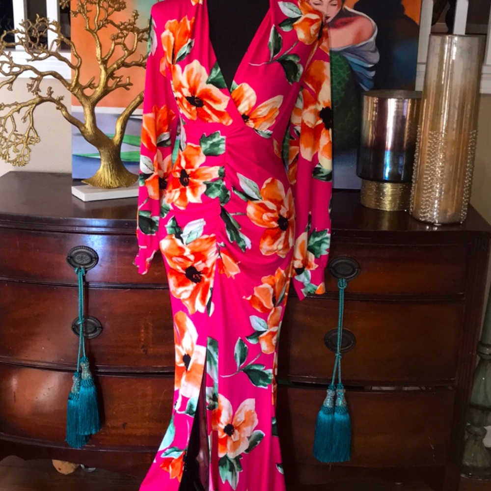 🌴VENUS, floral print ,split sleeve , maxi dress🌴
